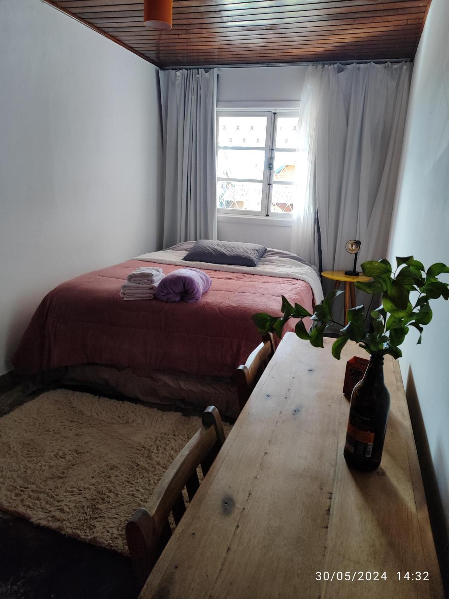 Quarto em Acomodações Particulares Lugar Ao Sol Campos do Jordão